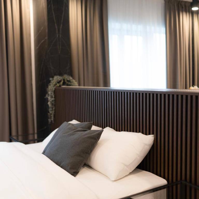 MoRent Apartments - Deluxe Apartment - 4