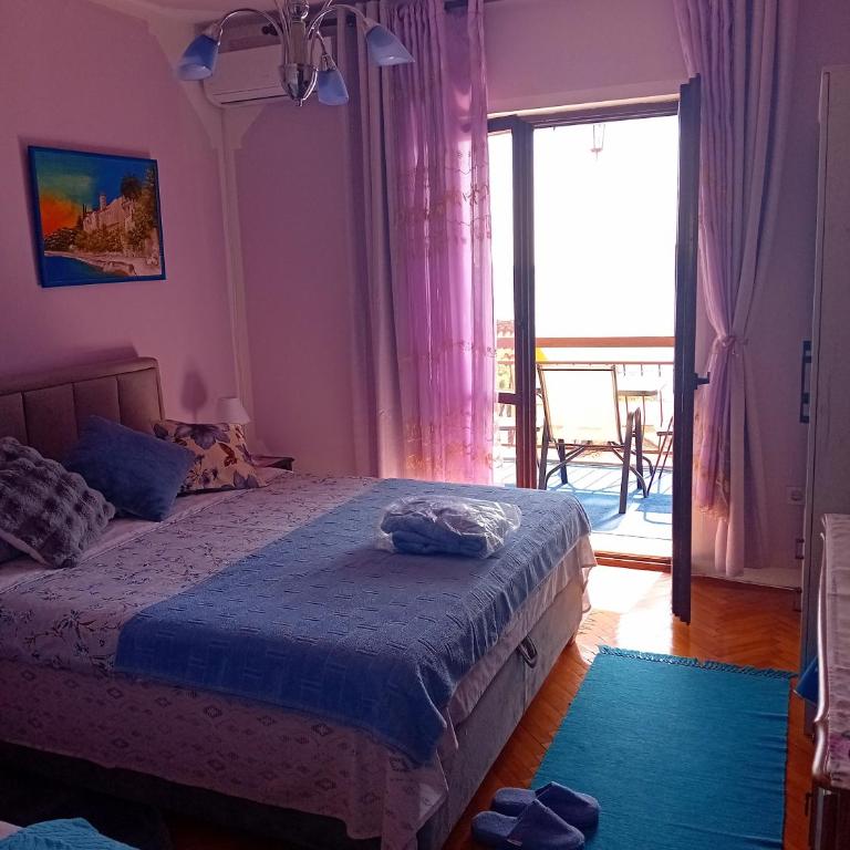 Guest House Cinderella - Standard Triple Room with Sea View - 2