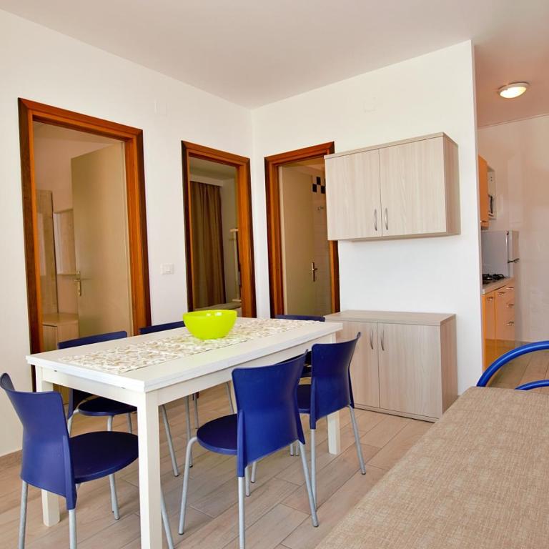 Residence Spiaggia - Appartamento con 2 Camere da Letto e Vista Mare - 7