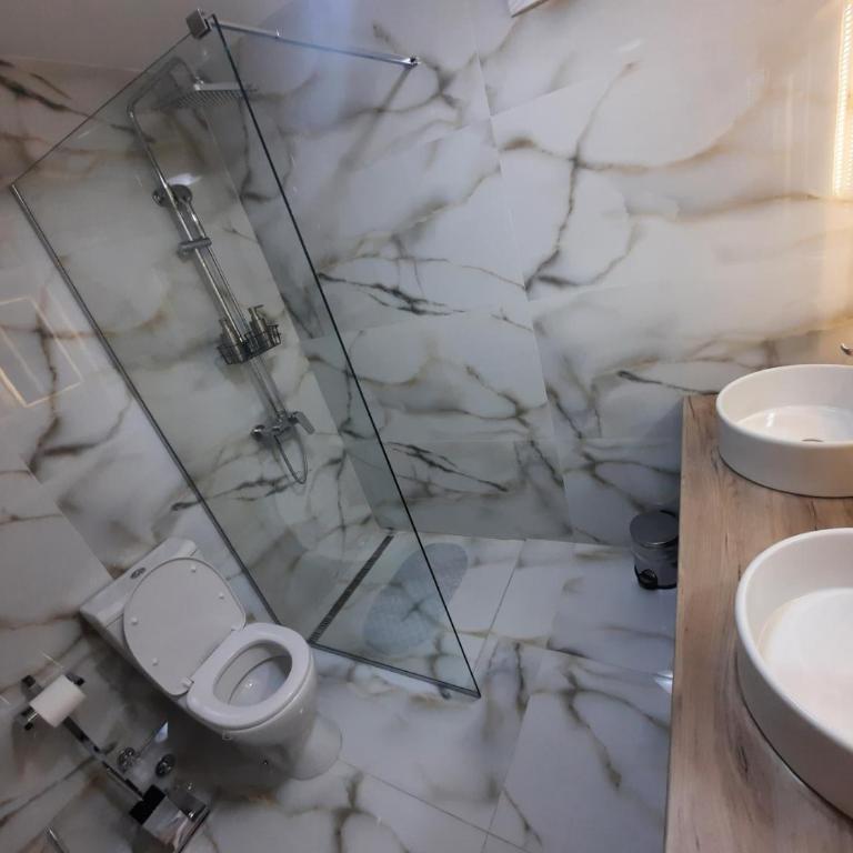 Authentic Belgrade Centre Apartment #5, Four bedrooms, One Full Bathroom, One Toilet - Deluxe Suite - 10