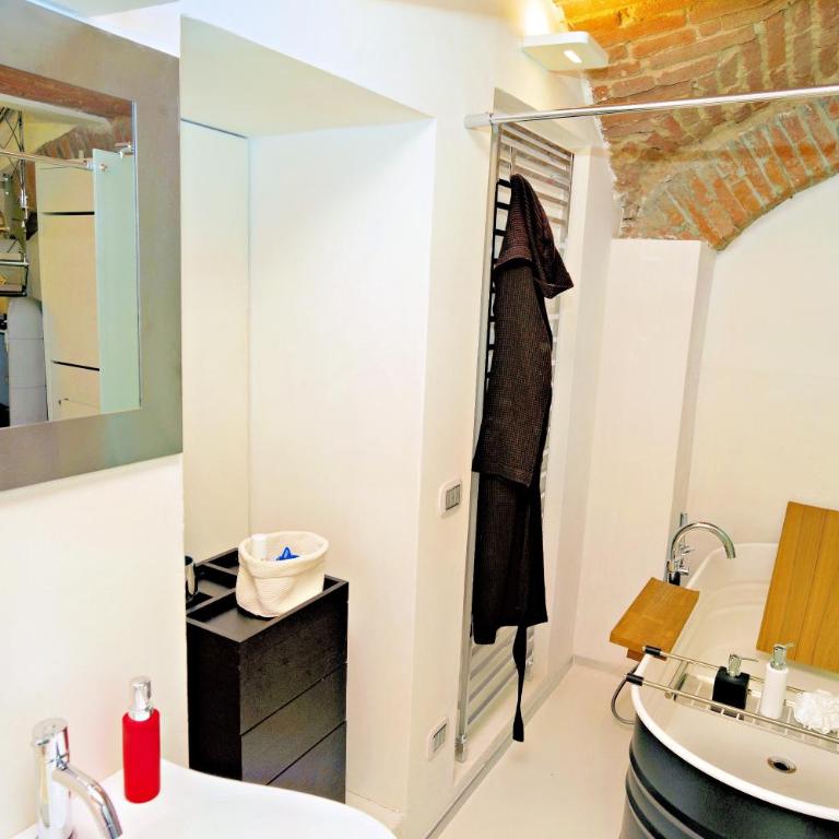 Elegant And Modern Loft In Medieval Bologna - Appartamento - Piano Terra - 30