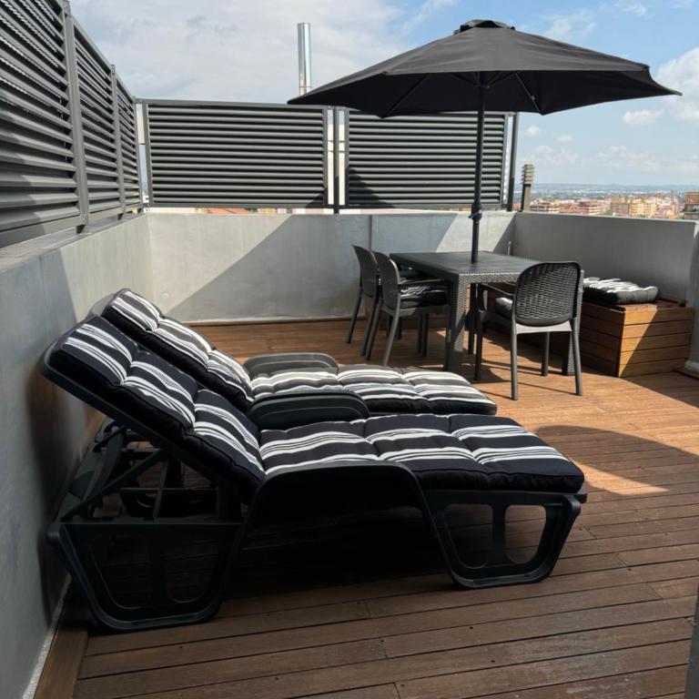 Atico Centro Sol y Vistas - Apartamento de 2 dormitorios - 1