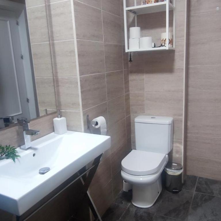 Relájate cerca del mar, con vistas a las termas romanas - Apartamento de 2 dormitorios - 23