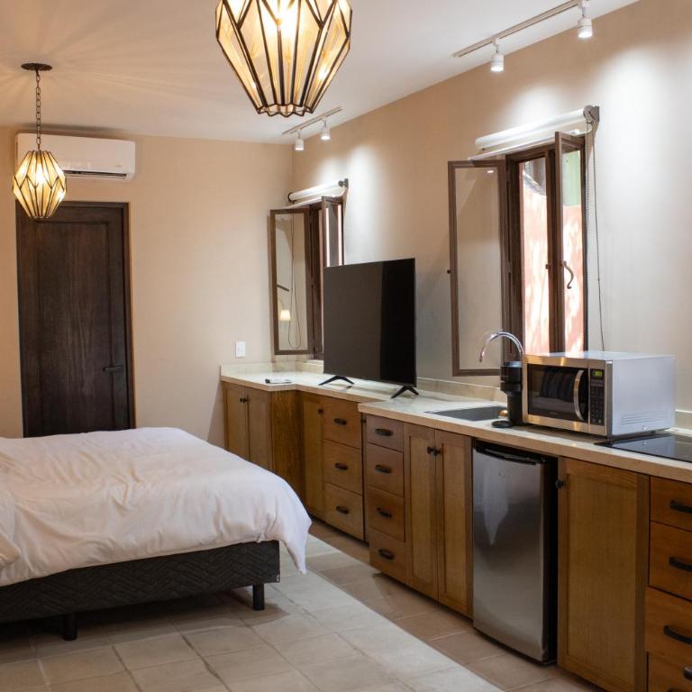 San Cayetano 2 with AC just a block away from the main square - One-Bedroom House - 31