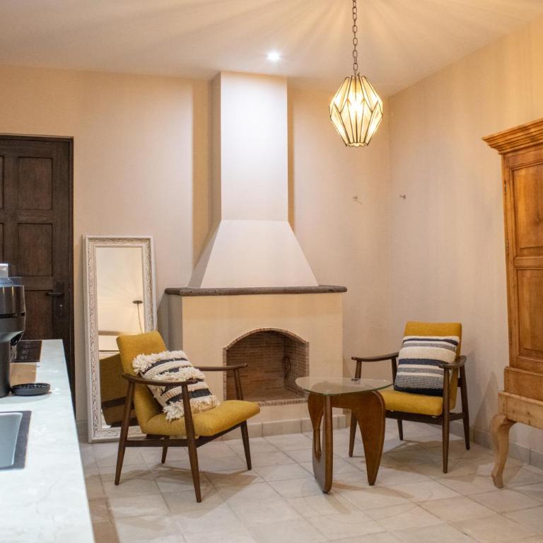 San Cayetano 2 with AC just a block away from the main square - One-Bedroom House - 30
