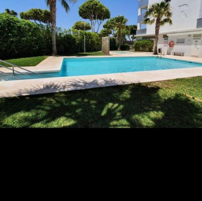 2 BEDROOMS NEXT TO THE BEACH&MIRAMAR SHOPPING CENTER-SWIMMING POOL-PARKINg - Two-Bedroom Apartment - 10