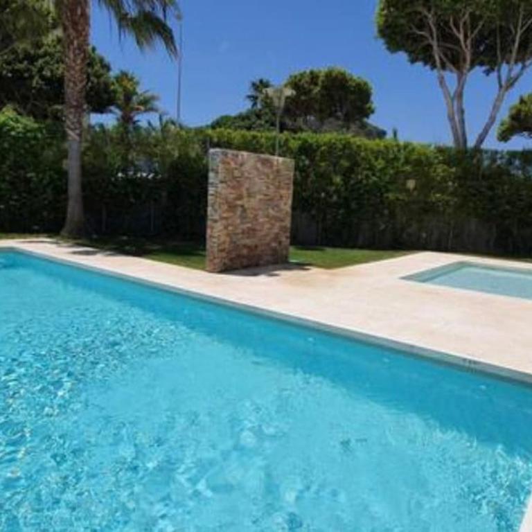 2 BEDROOMS NEXT TO THE BEACH&MIRAMAR SHOPPING CENTER-SWIMMING POOL-PARKINg - Two-Bedroom Apartment - 28