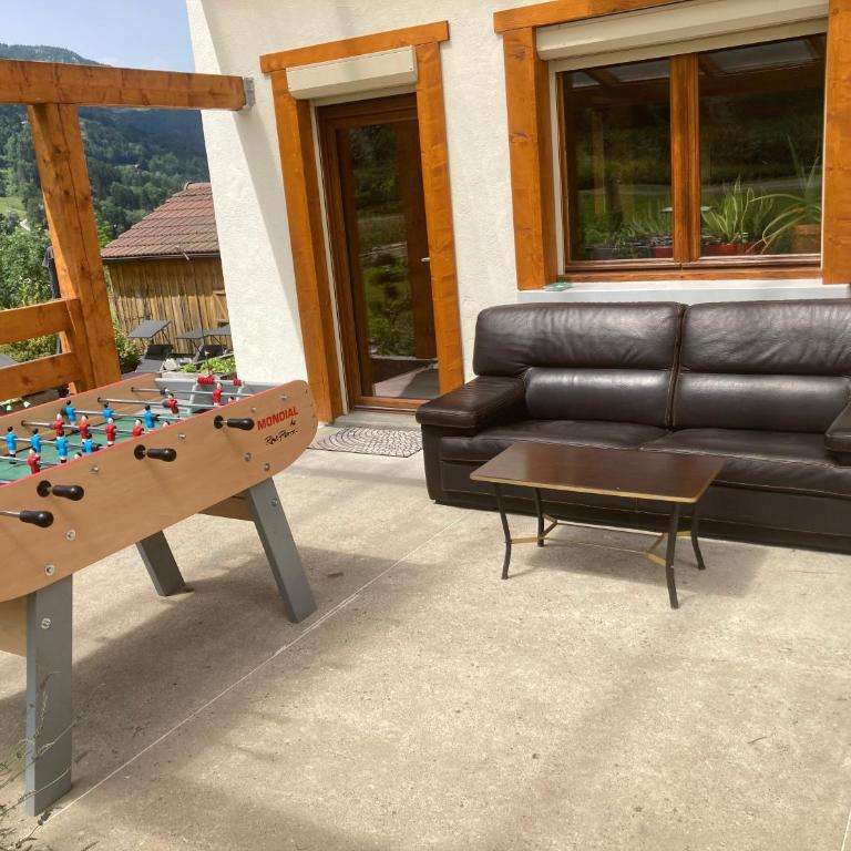 l'Echo des Glieres vue montagne centre village sauna & grill - Chalet - 44