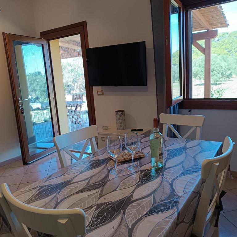 Bombarde Natural House - Two-Bedroom Apartment - 27