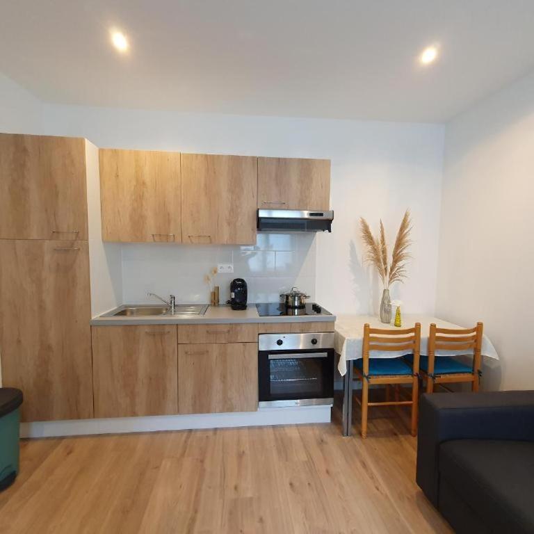 Appart'hôtel, IKIMO 5 appartements entiers à votre disposition au choix - Studio - 6