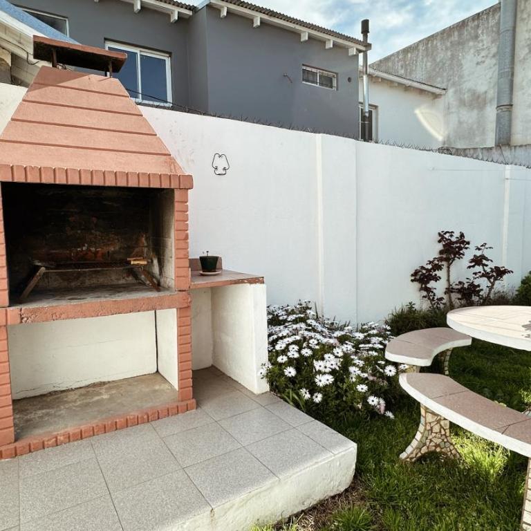 Casa Miriam - Casa En Miramar Para 4 PAX Con Cochera - Hola Sur - Two-Bedroom House - 18