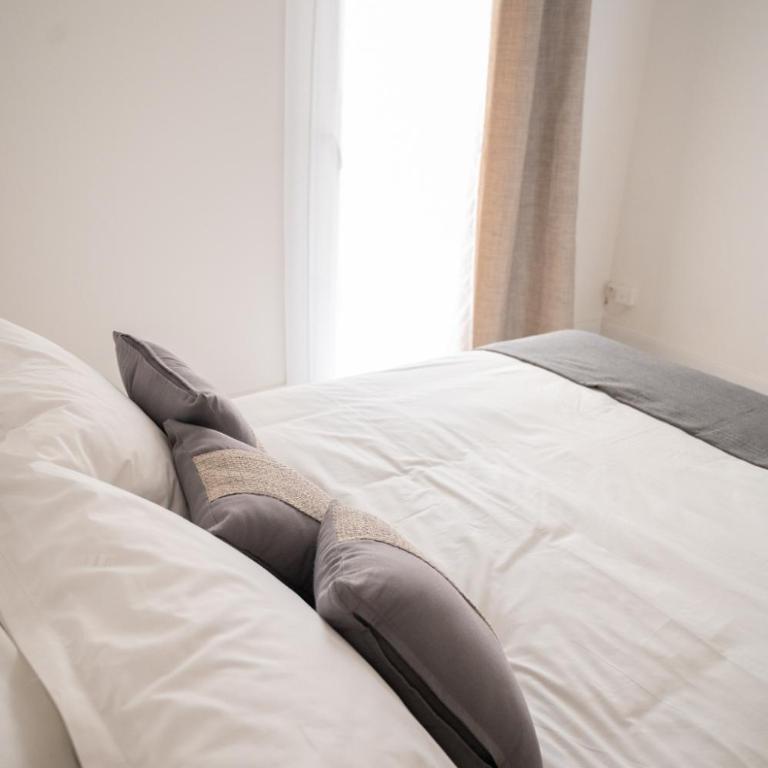 Loustalot - Appartement lumineux 3 chambres - Parking Gratuit - Appartement 3 Chambres - 9