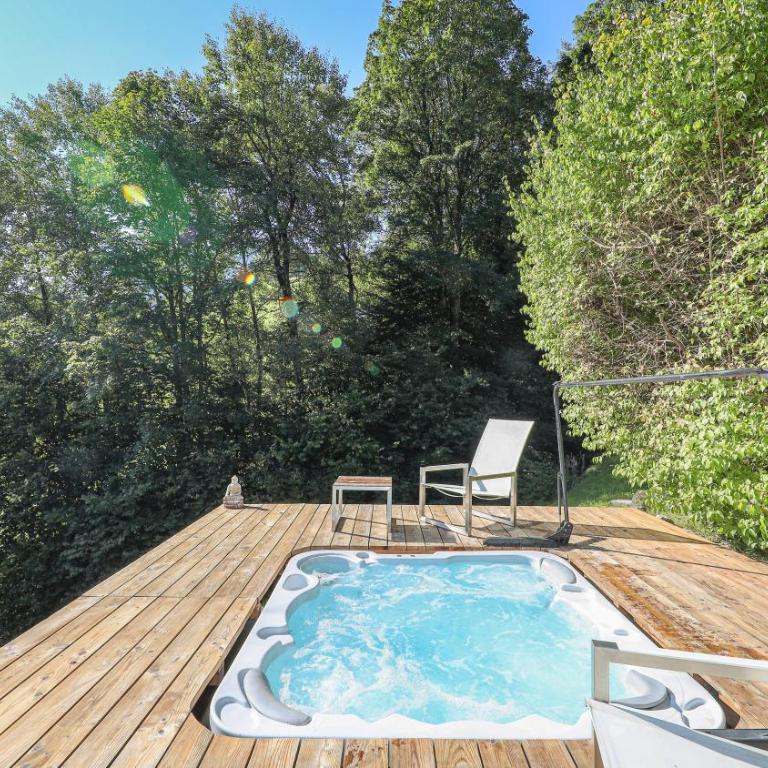 Chalet Bockberg Ski in - Ski out & Whirlpool in Kitzbühel by ONE VILLAS - Chalet - 10