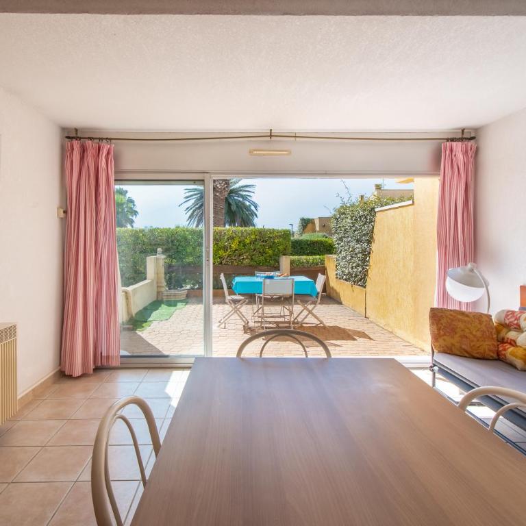 Le Brise Marine - Terrasse - Plage - Piscine - Parking - Two-Bedroom Apartment - 8
