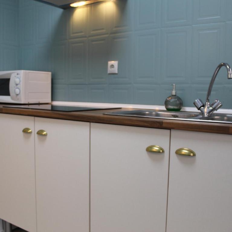 Ella - Three-Bedroom Apartment - 8