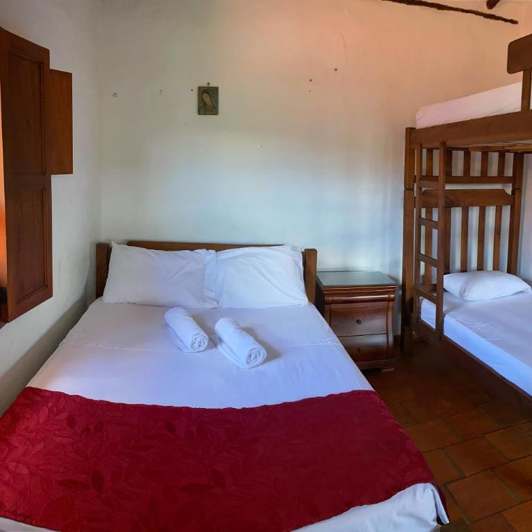 Hostal Villa San Rafael - Habitación Doble - 1 o 2 camas - 2