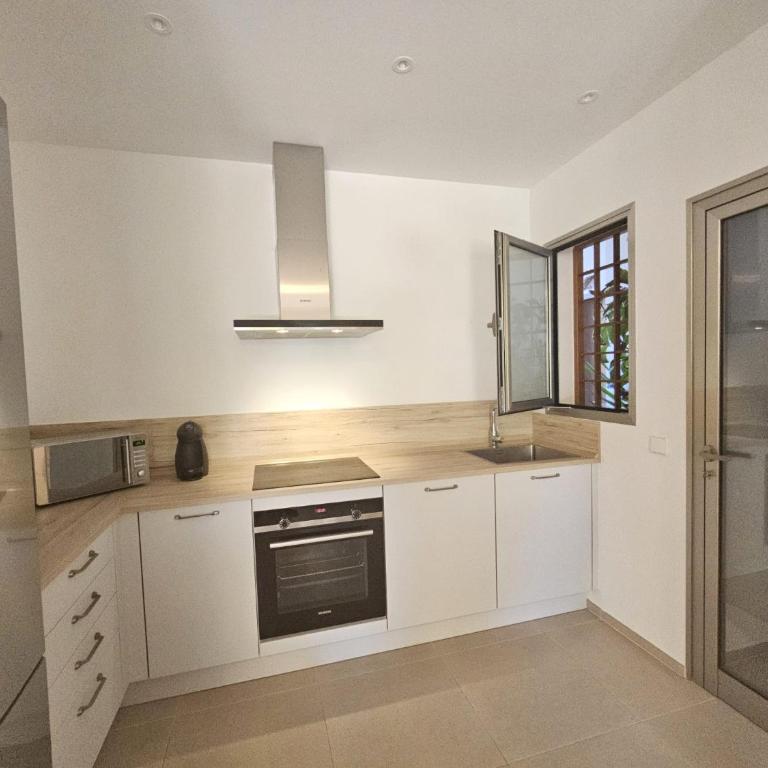 Crystal Luxury Holidays, El Palm Mar in Tenerife South - Apartamento de 1 dormitorio - 14
