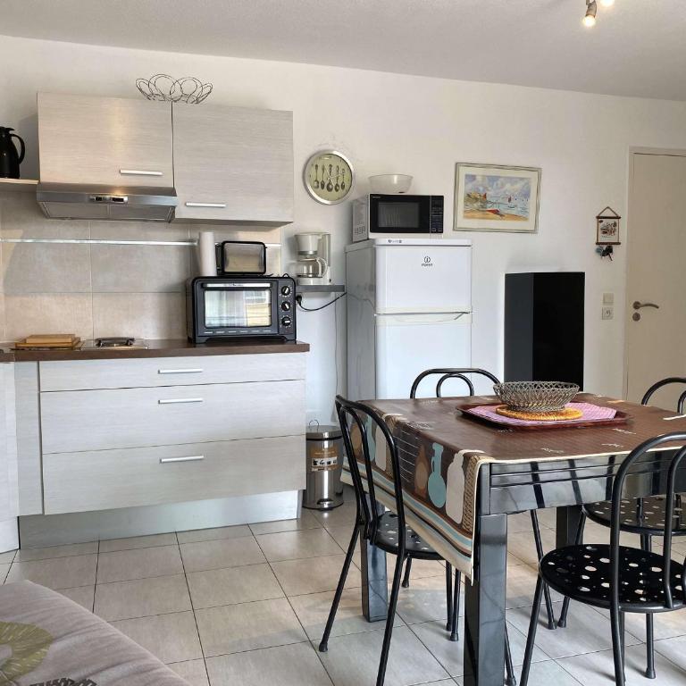 Appartement T2 confort avec garage et climatisation - FR-1-553-277 - Apartment - 2
