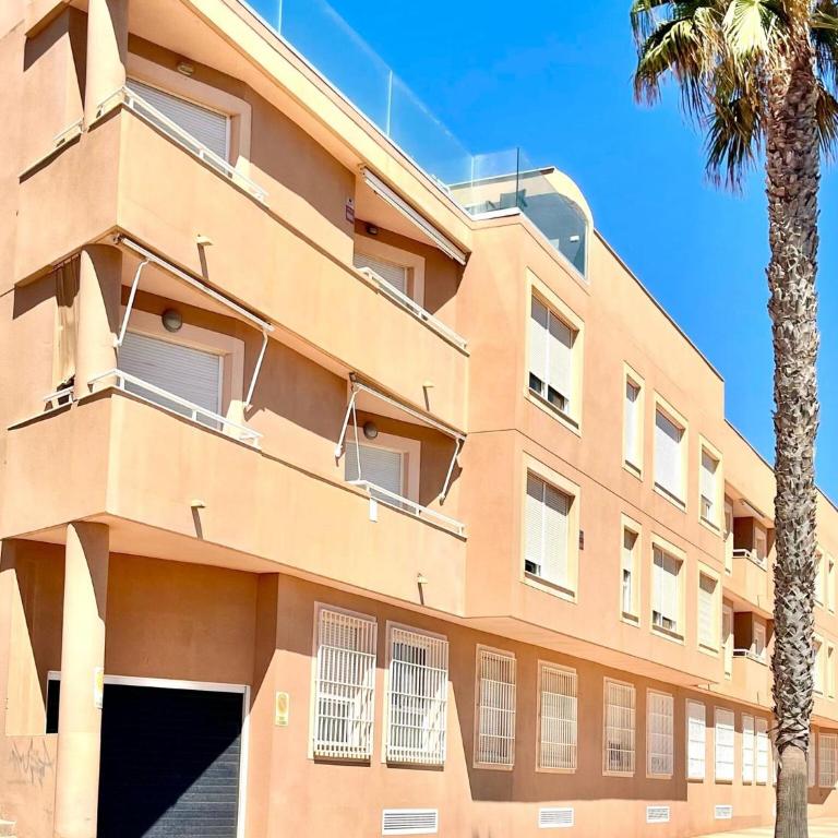 Apartment in Roquetas near Beaches - Three-Bedroom Apartment - 34