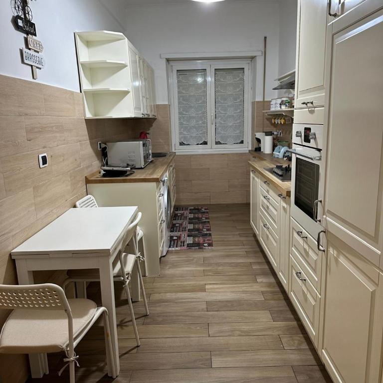 Roma nel Mondo - Appartamento con 2 Camere da Letto - 6