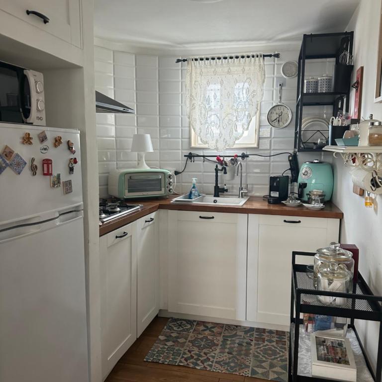 Donna Letizia - One-Bedroom Apartment - 4