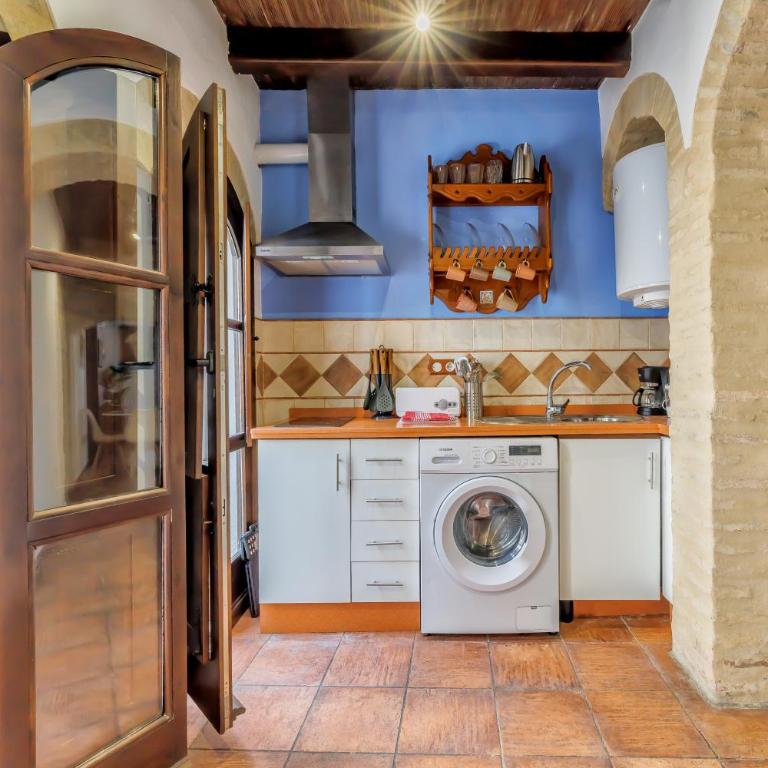 El Capricho de 1849 & Parking - One-Bedroom Apartment - 27