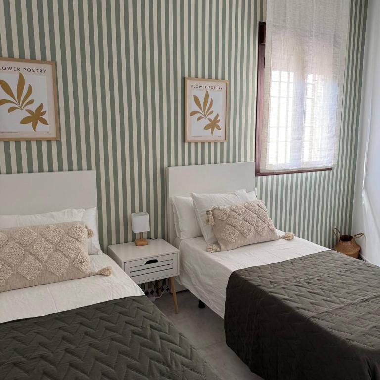 LA CASA DEL PATIO Dúplex con Encanto & Patio Típico a 2 min de Plaza de la Corredera - Apartamento de 2 dormitorios - 26
