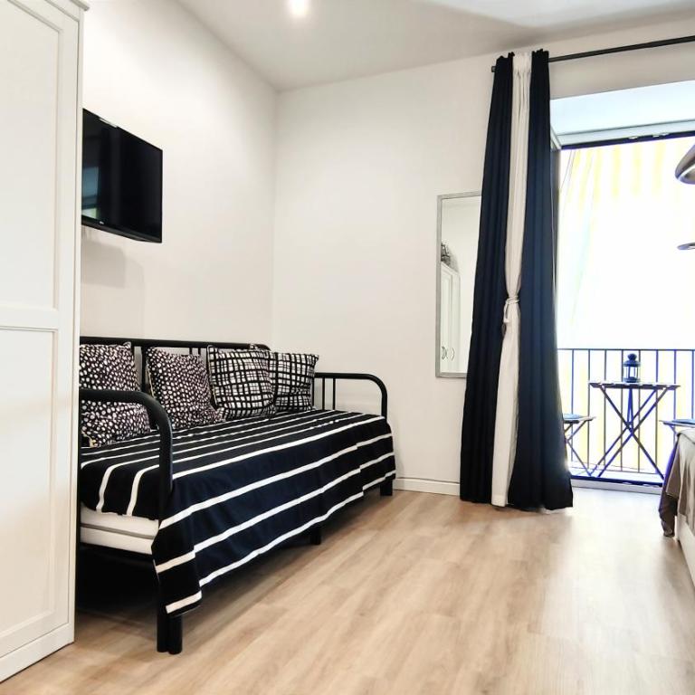 Antoinette Maison - Two-Bedroom Apartment - 9