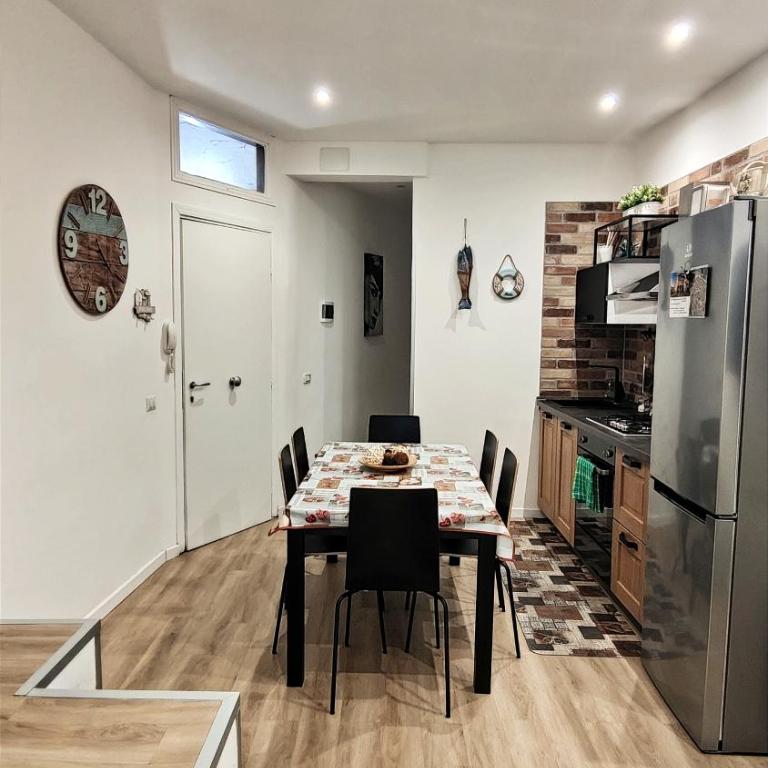 Antoinette Maison - Two-Bedroom Apartment - 35