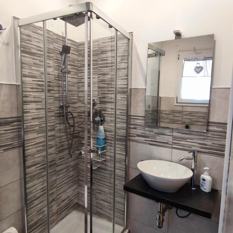 Antoinette Maison - Two-Bedroom Apartment - 20