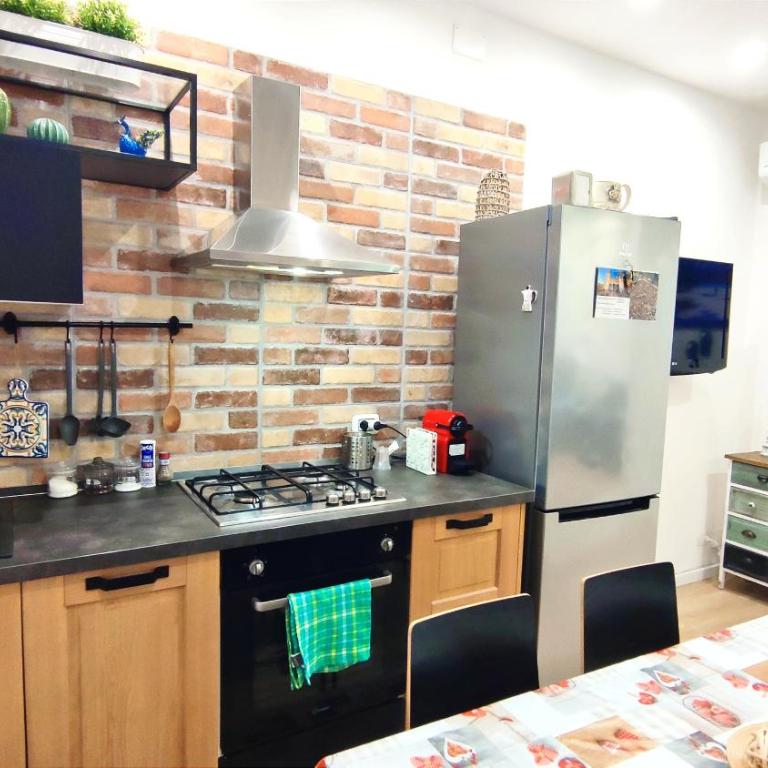 Antoinette Maison - Two-Bedroom Apartment - 23