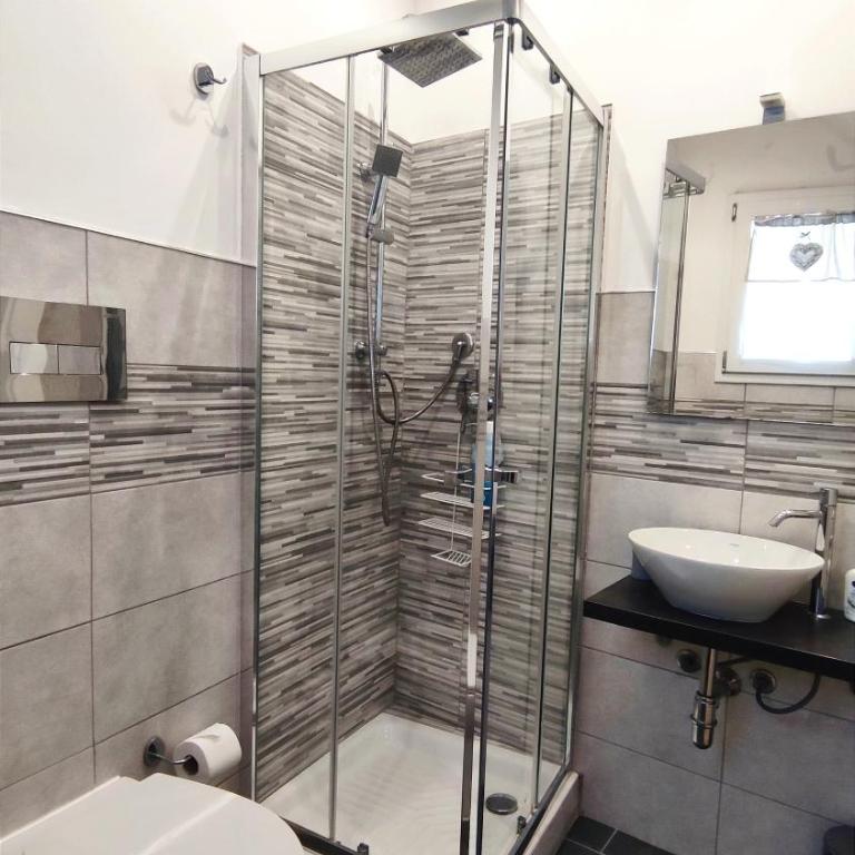 Antoinette Maison - Two-Bedroom Apartment - 28