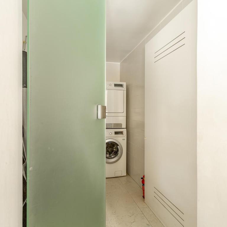 iFlat Pantheon Elegant 3-bedroom Apartment - Three-Bedroom Apartment - 47