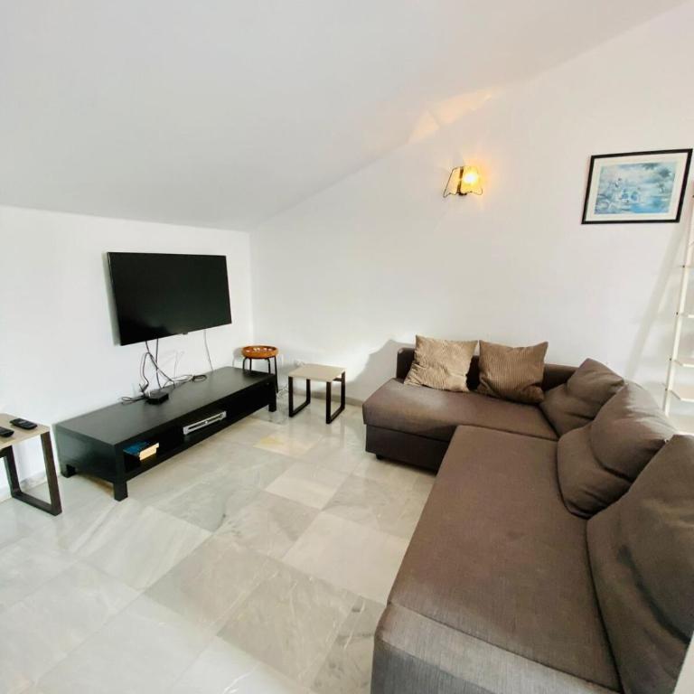 Apartamento con piscina en Las Rosas de Capistrano - Casa - 10