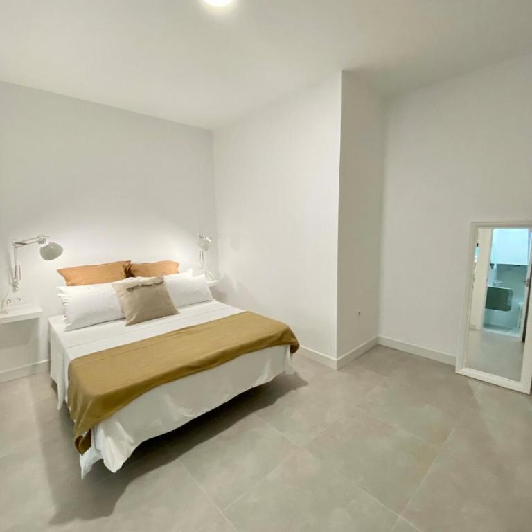 SHR047 Chic estudio en el centro de Nerja - Apartment - 2