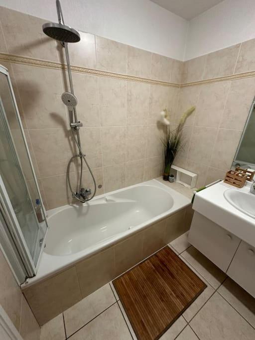 L éden mer et piscine appartement 53 m2 - One-Bedroom Apartment - 9