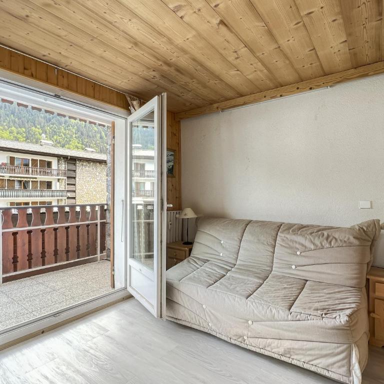 ARA15 Appartement 6 Pers centre station Carroz - Apartment mit 2 Schlafzimmern und Balkon - 5