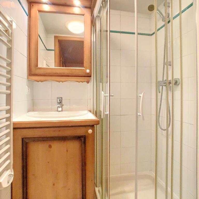 3 Pièces 6 Pers centre des Carroz (SK204) - Appartement 2 Chambres avec Balcon - 12