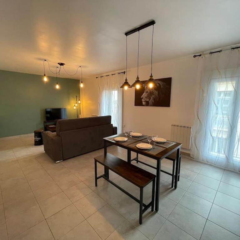 Appartement Spacieux - Béziers - 4p - Centre - Clim - Appartement 1 Chambre - 32
