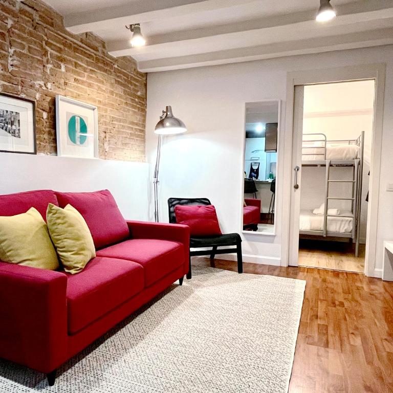 Feelathome Center Apartments - Two-Bedroom Family Apartment - Passatge Maiol Street - 6