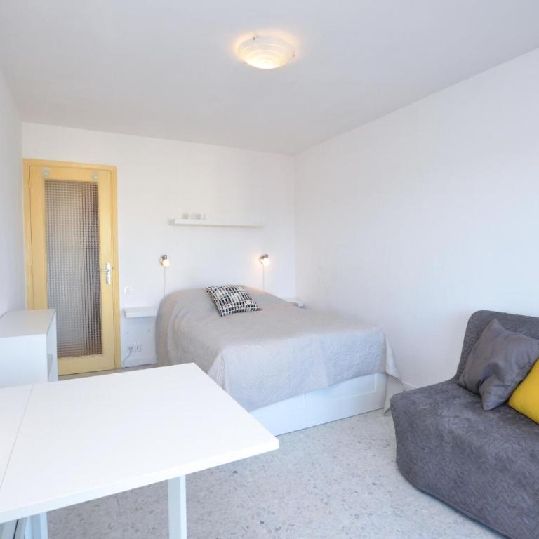 Awesome Apartment In Cannes With Wifi - Appartement - 3