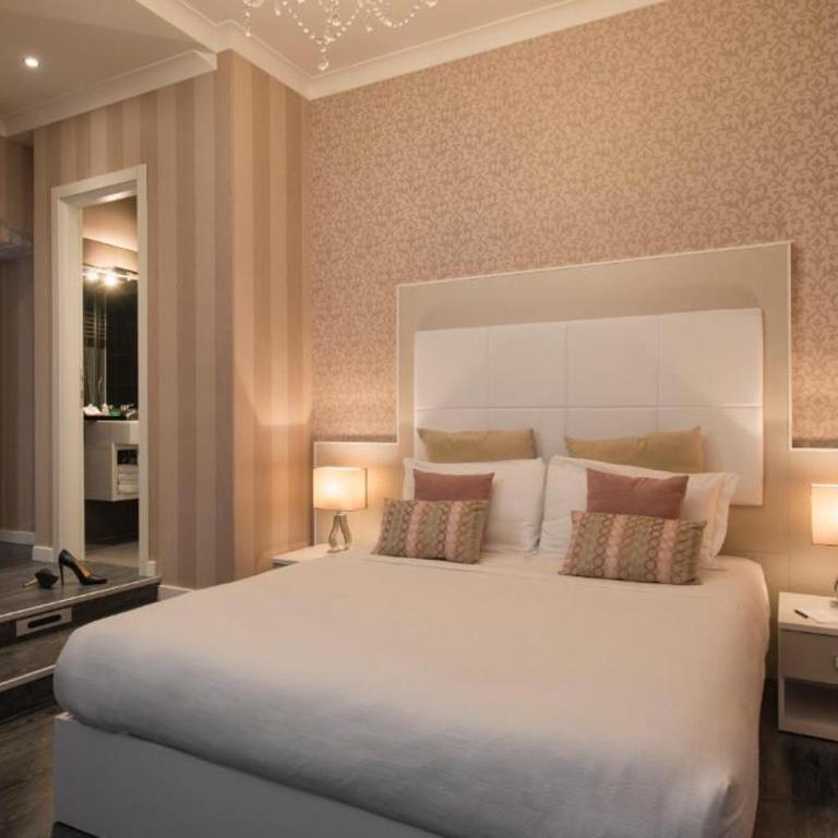 San Pietro Suites - Camera Matrimoniale Standard - 4