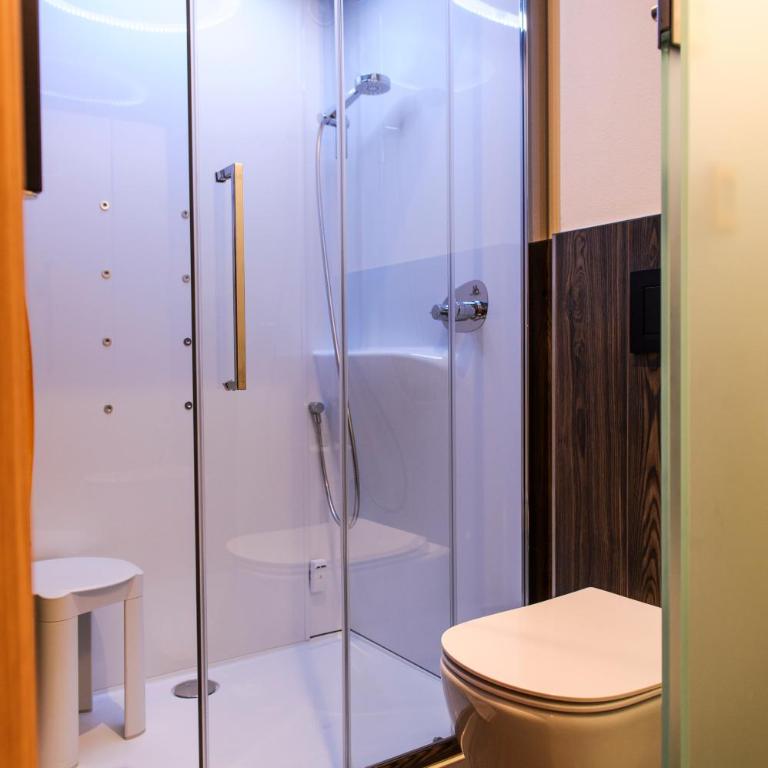 Gin Luxury Apartments City Centre - Appartamento con 2 Camere da Letto - 42