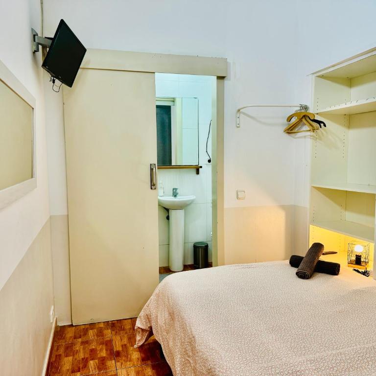 044 Velvet 1 3 - One-Bedroom Apartment - 7