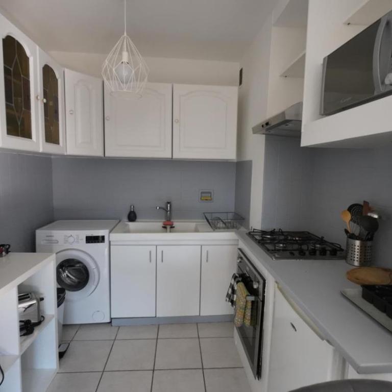 FLEUR De LYS - PROCHE CENTRE VILLE ET LAC - Appartement 1 Chambre - 5