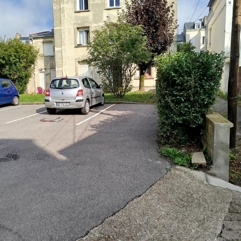 Le Nid Secret avec Parking privé gratuit à 5 min à pied de la plage - Appartement 1 Chambre - 22