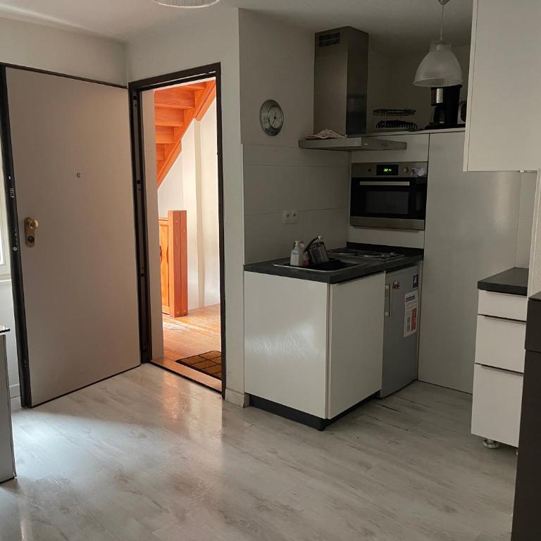 Magnifique studio proche Cathédrale - Apartamento Estudio - 13