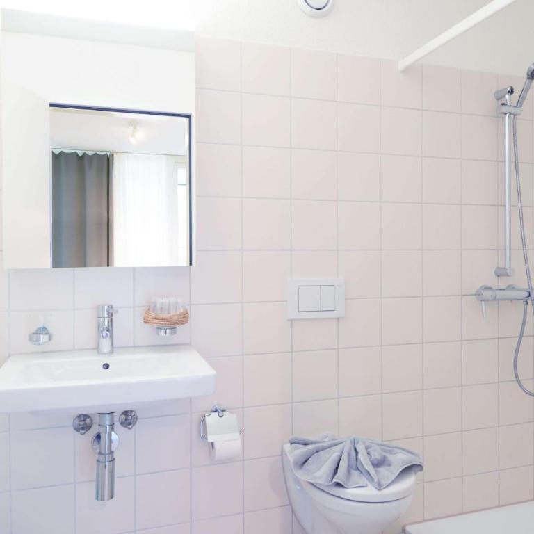 HITrental Allmend Comfort Apartments - Apartment H mit 1 Schlafzimmer und Balkon - 6