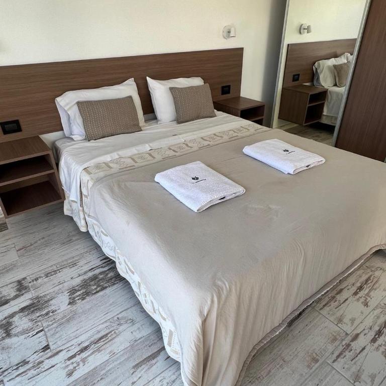 XV Apartamentos - Suite Deluxe con bañera de hidromasaje - 6