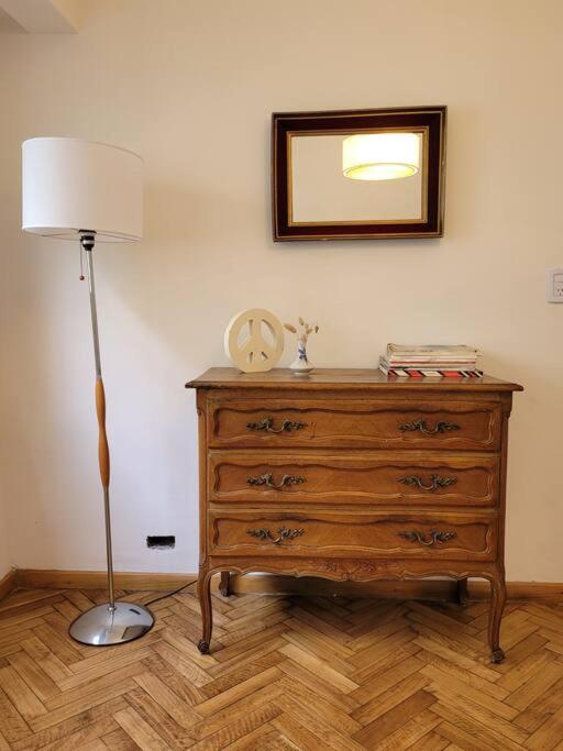 Fantastico dpto 4 personas Terraza Lavarropas 300mts Subte B Corrientes - Two-Bedroom Apartment - 6